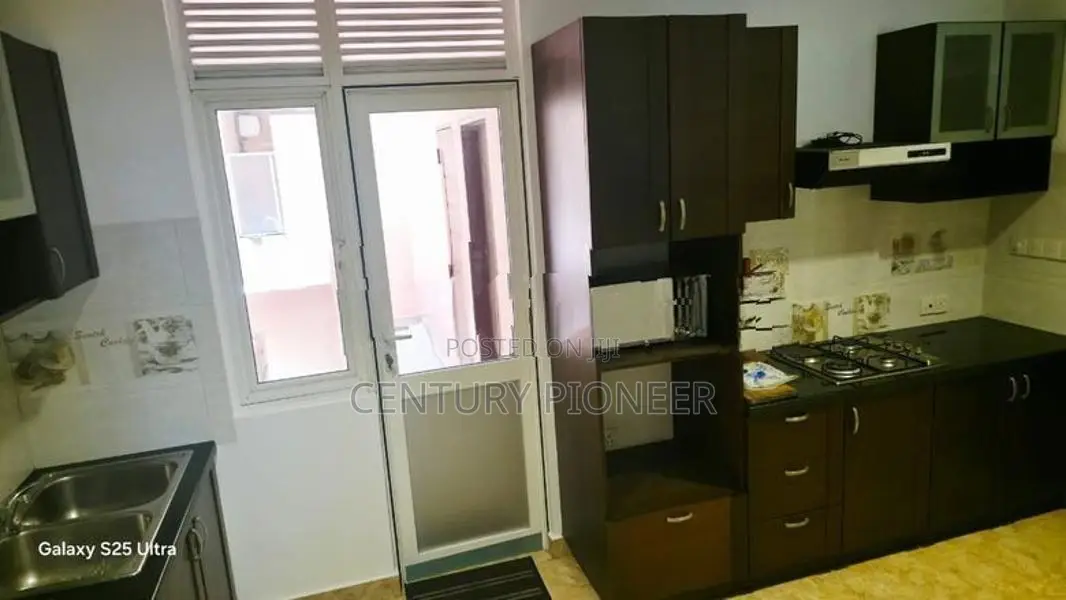03 Bedrooms Apartment For Rent In Colombo At LHP Building