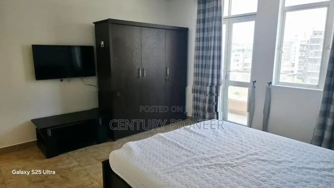 03 Bedrooms Apartment For Rent In Colombo At LHP Building
