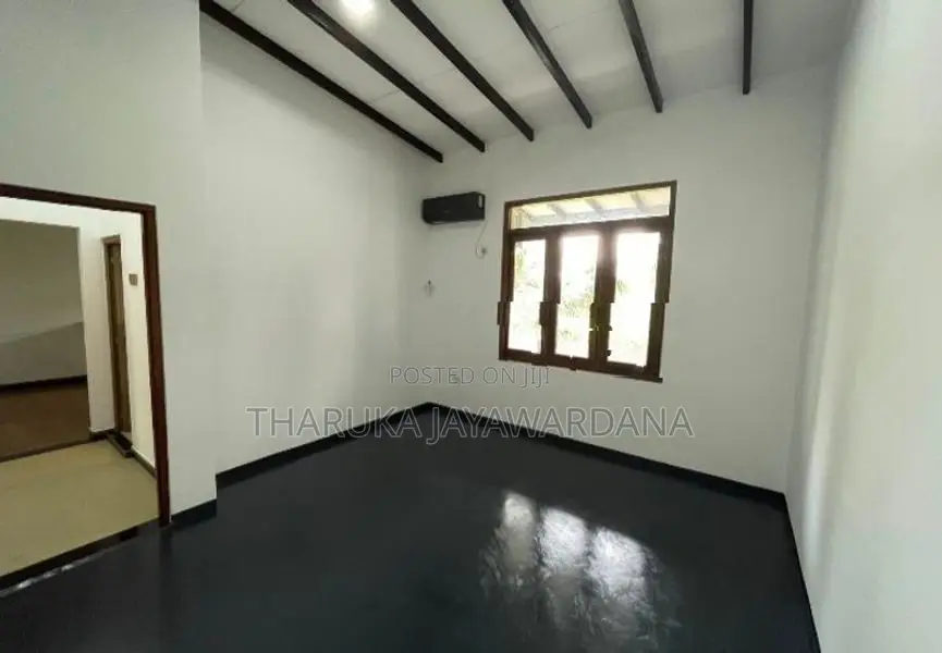 new modern 1st floor unit for rent