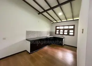 new modern 1st floor unit for rent
