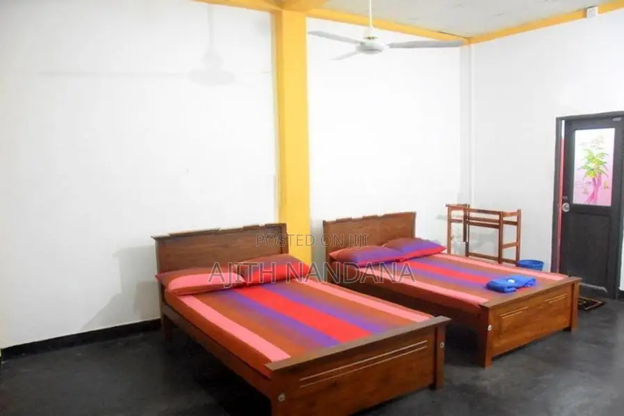 ක්වීන් ඉන් (Queen Inn) නිවාඩු නිකේතනය අනුරාධපුර
