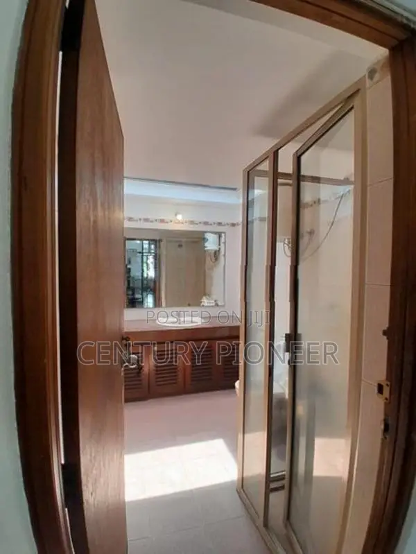 06 Bedrooms House For Sale In Rajagiriya