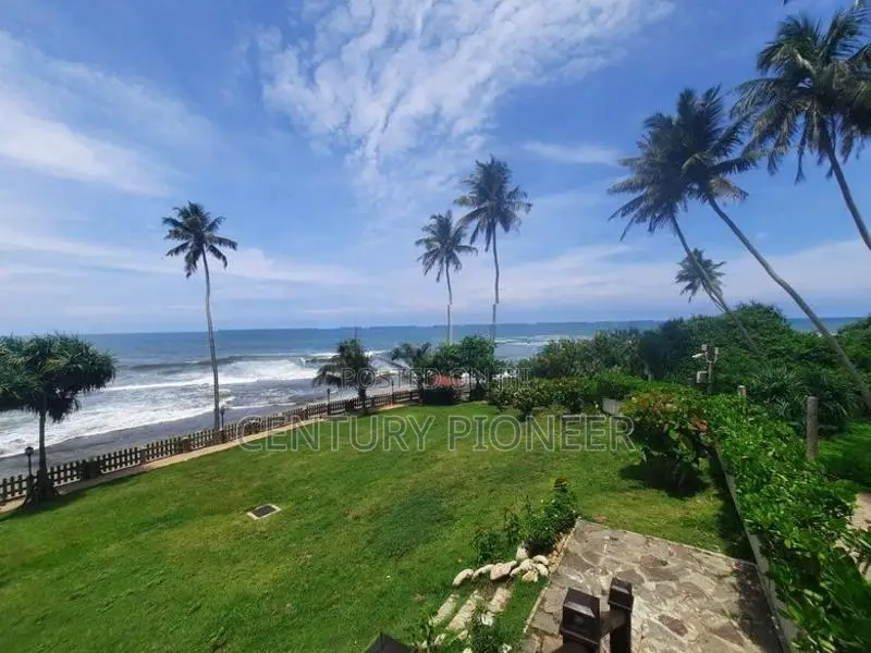 Duplex Sea View 03 Bedroom Apt For Sale In Galle At ICC Oceanfront Con