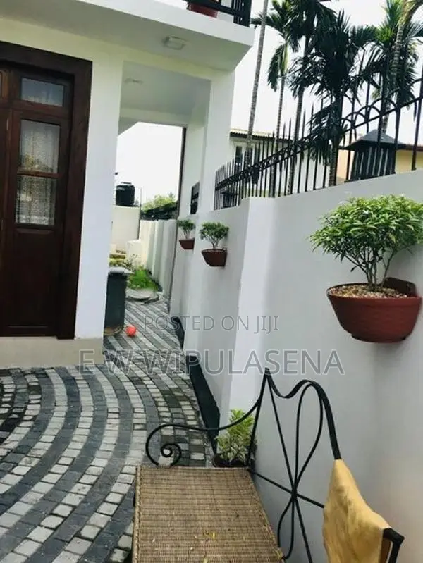 2 STORIES HOURS for SALE in PANNIPITIYA