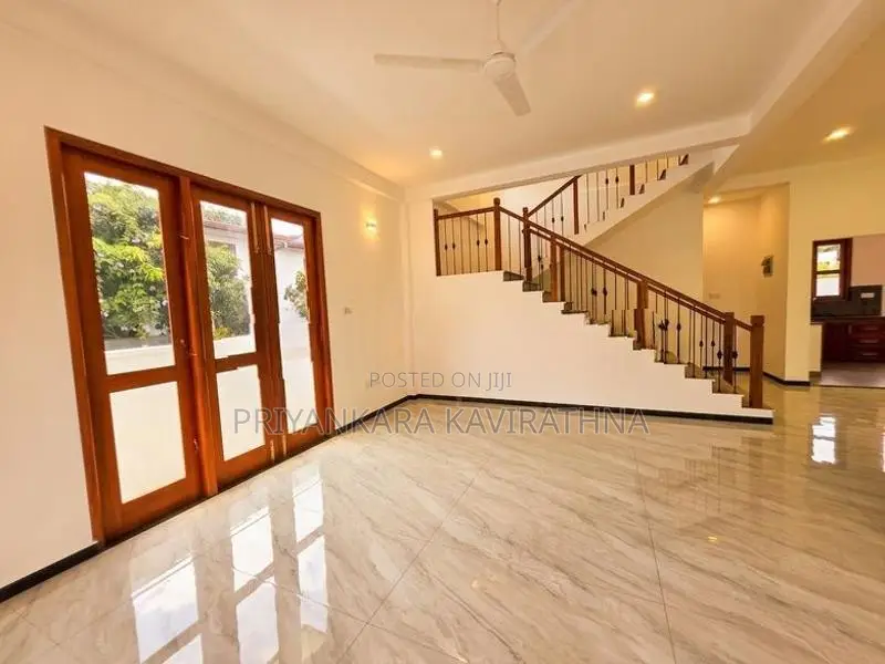 Mordern Luxury House For Sale in Bokundara
