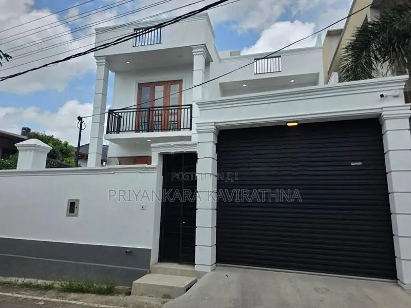 Luxury House For Sale in Bokundara