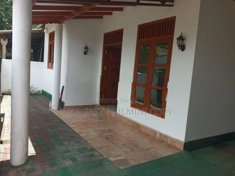 House For Sale Kaduwela Bomiriya