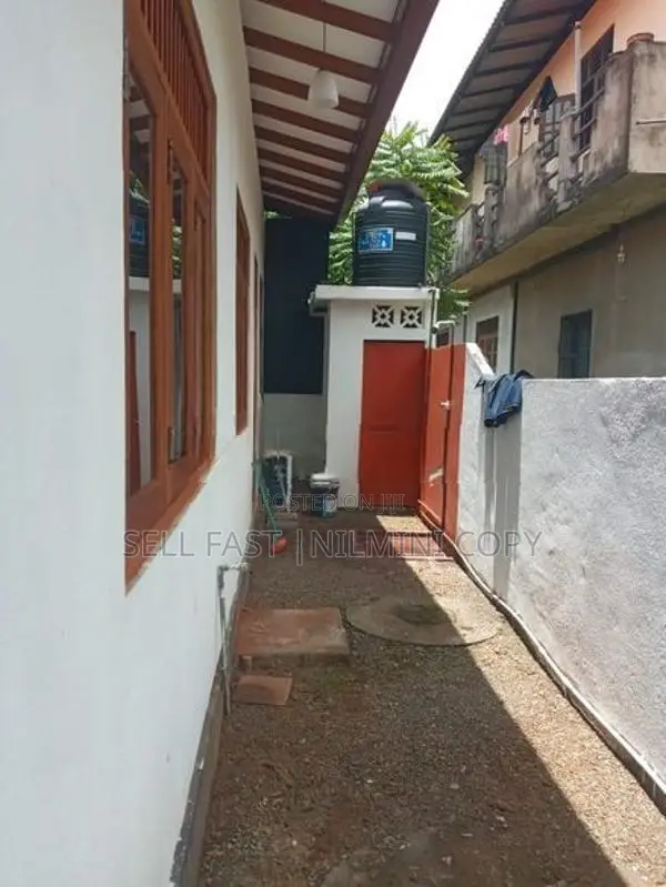 House For Sale Kaduwela Bomiriya