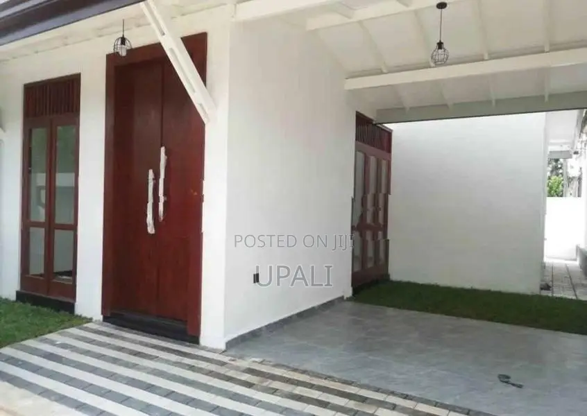 Modern 3-Bedroom House For Sale Watareka In Meegoda