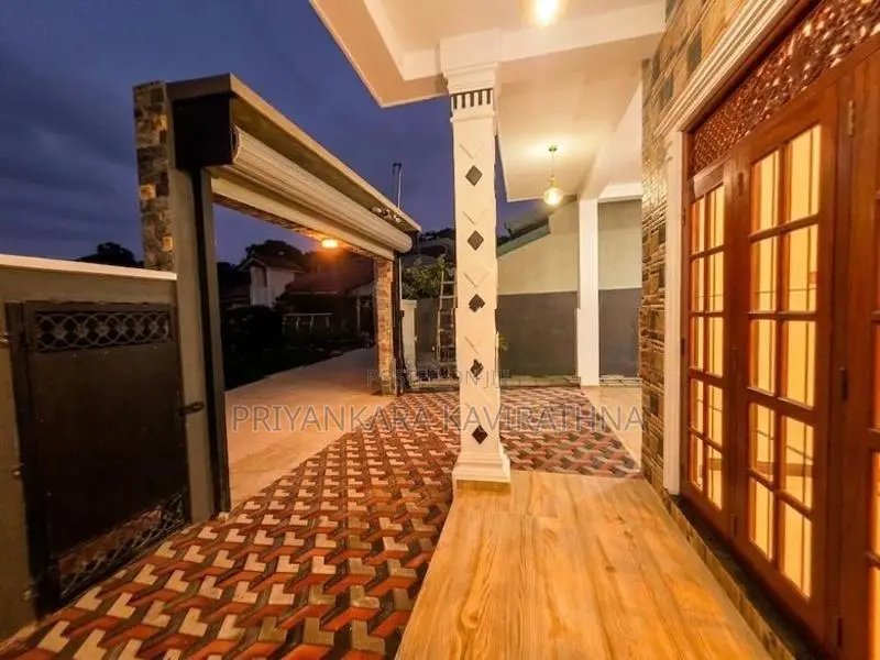 Facing Paddy Field / Luxury House For Sale in Kasbawa