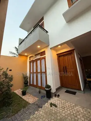 Luxury House For Sale in Piliyandala With Furniture