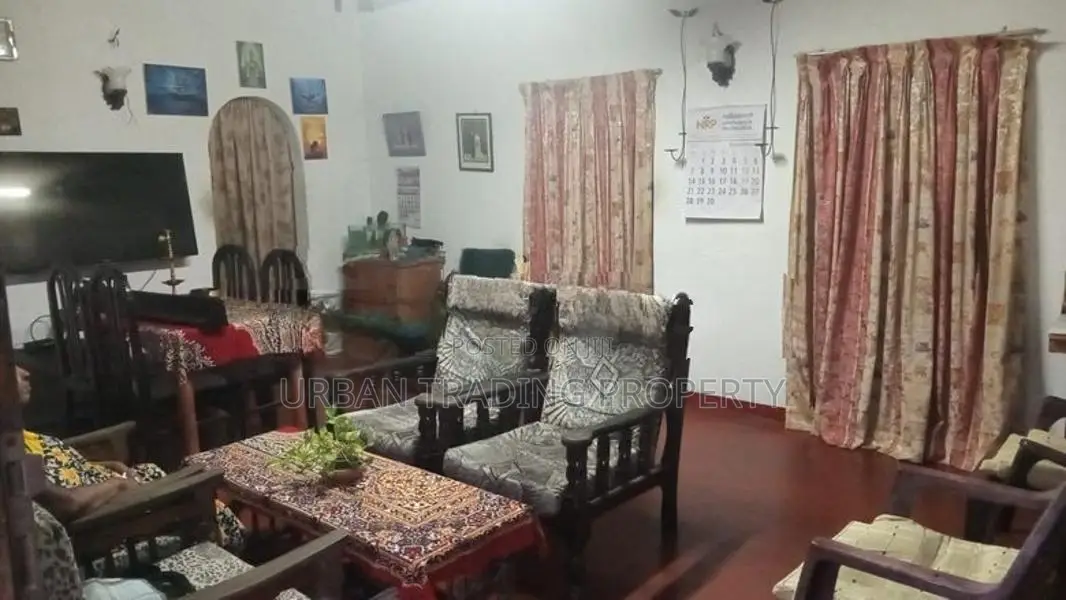 6.9 Perches Land with Livable House for Sale - Kalubowila, Dehiwala