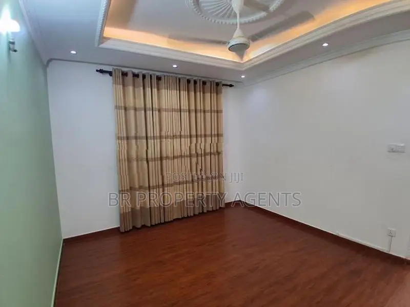 Apartment for Sale in Colombo 15