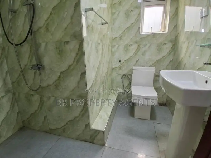 Apartment for Sale in Colombo 15