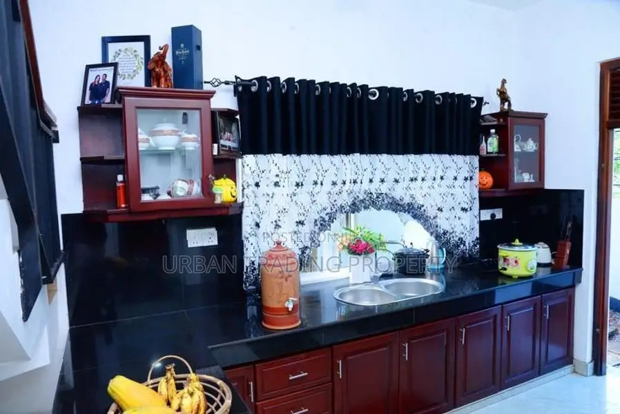 Newly Built 02 Story House for Sale in Pamunuwa Maharagama.