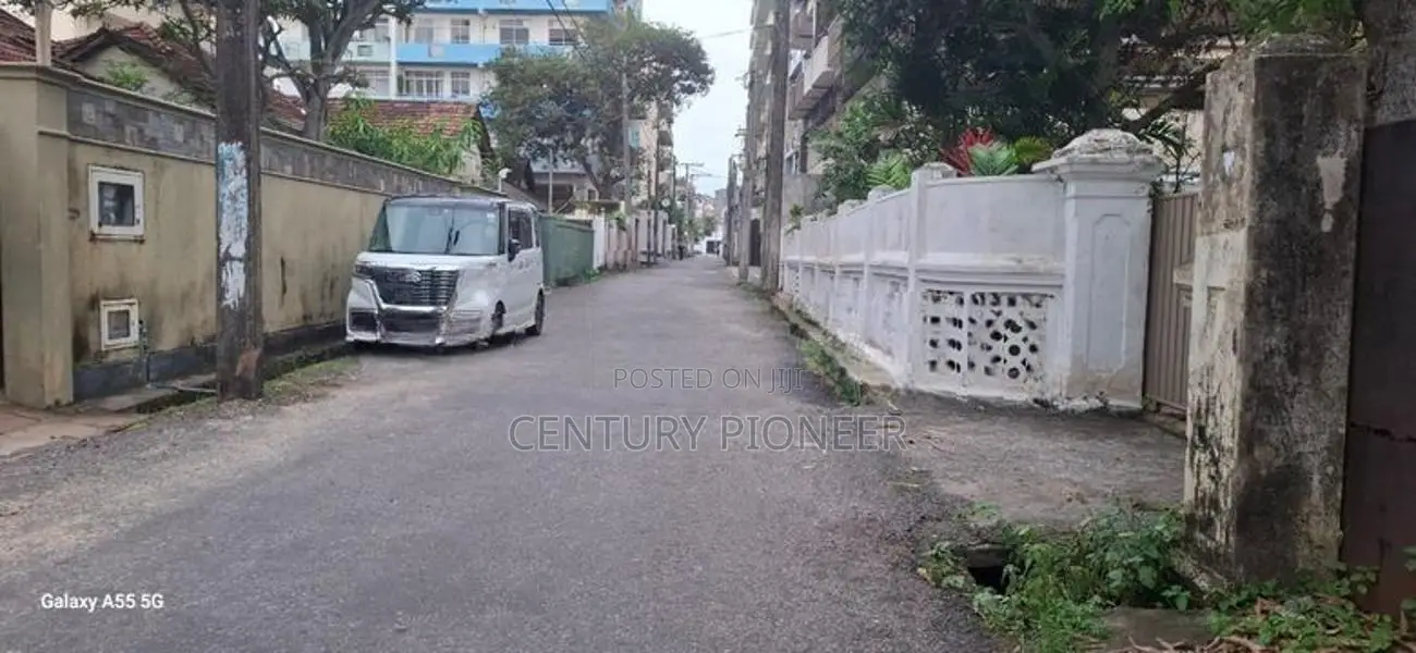 Land available for sale in Dehiwala