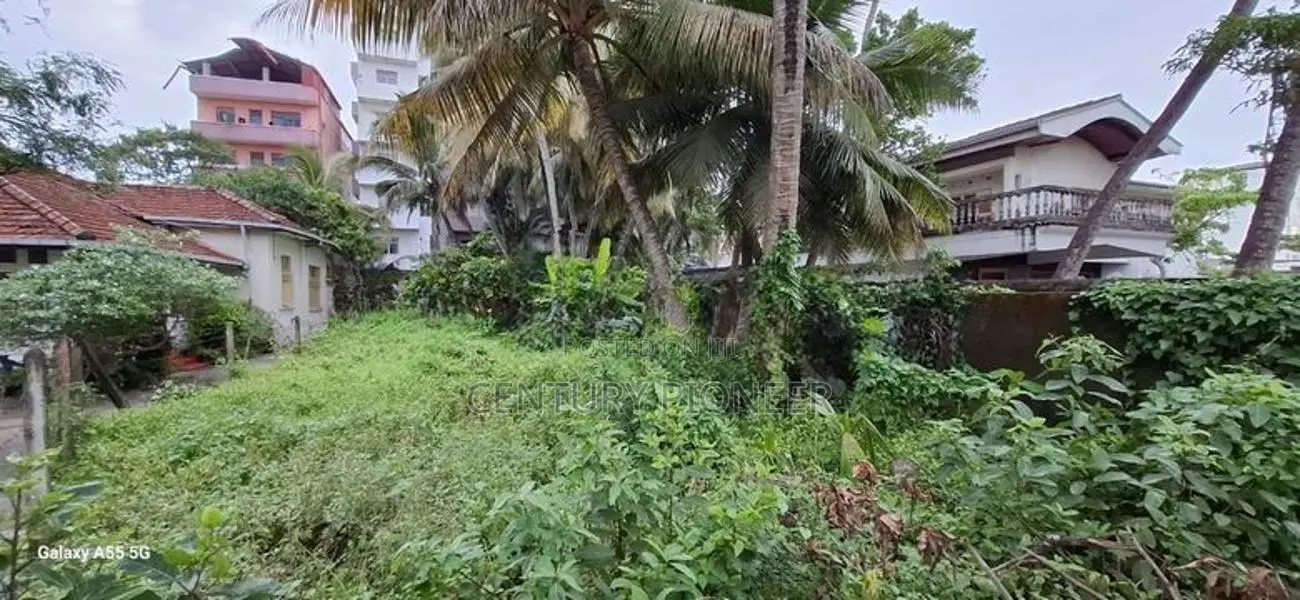 Land available for sale in Dehiwala