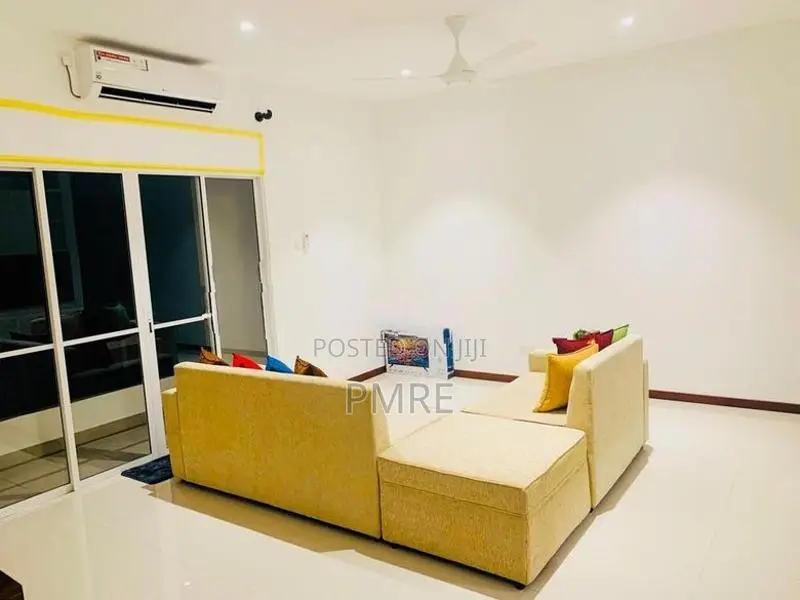 Sale house in Colombo 5