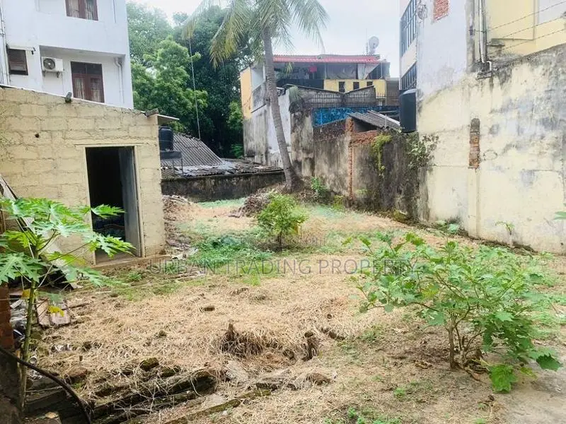FOR SALE - 5.72 Perches Bare Land Borella Heart! 📍