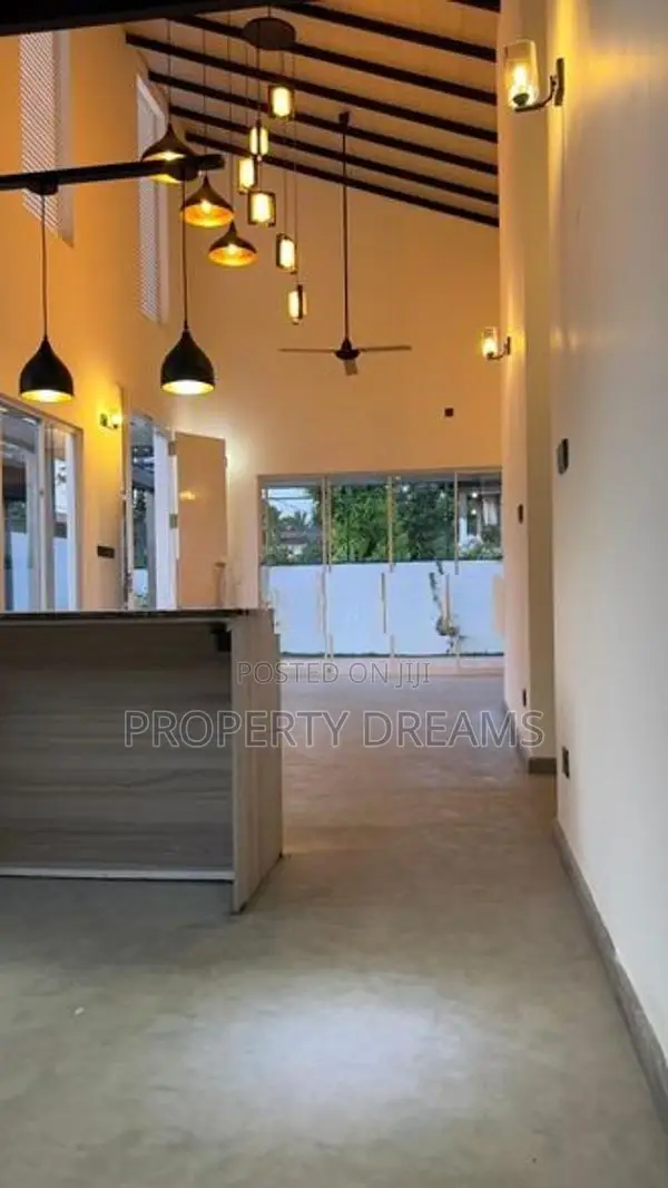 luxury 2BR house for sale near to main road