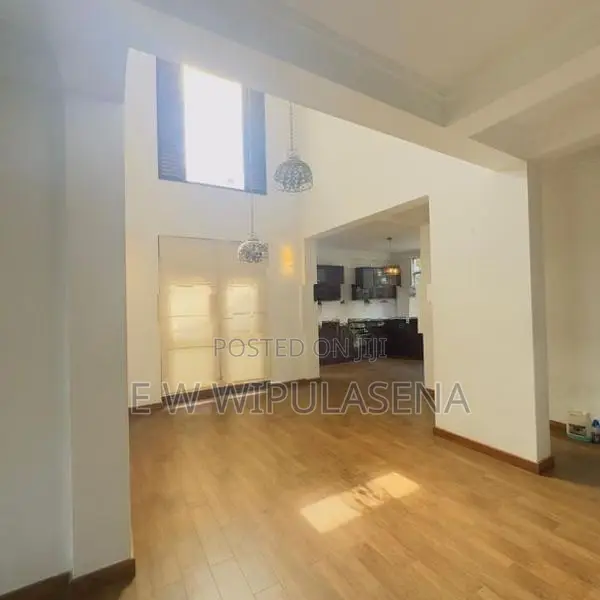 STUNNING 3-STOREY LUXURY HOUSE FOR SALE IN MORATUWA