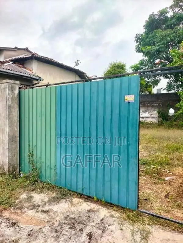Land with old house