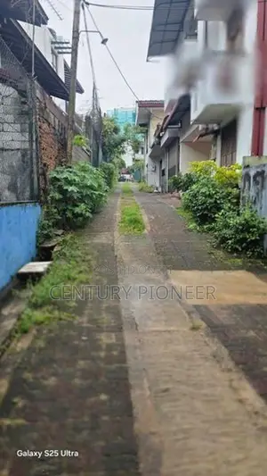 Land For Sale In Nawala - 8.18P