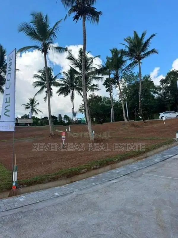 Best Valuable Land For sale in Polgasowita