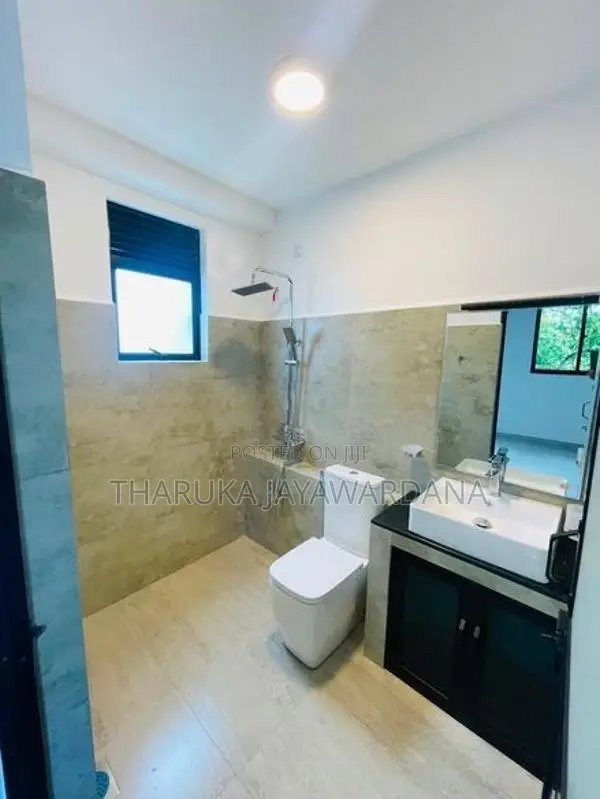 brand new 1st floor unit for rent