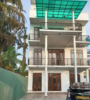3 Storied House for Sale in Mount Lavinia - De Alwis Road
