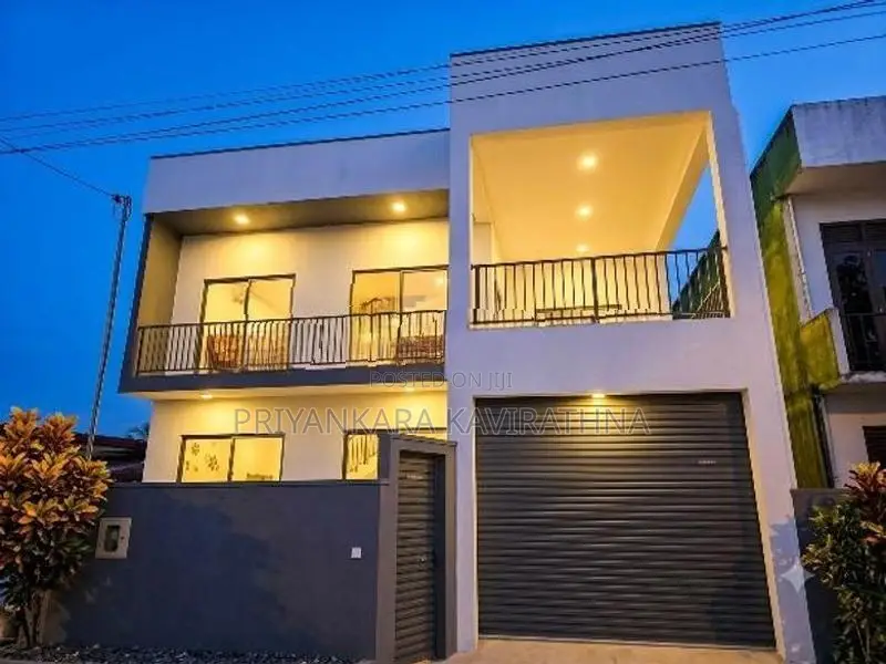 Brand New Mordern 2 Storied House in Batuwandara