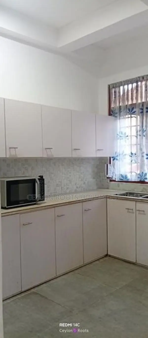 1st floor Upstair House for Rent, Inside 2 Story House, Thalapathpitiy