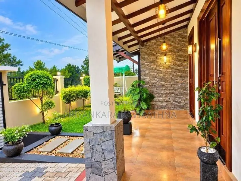 Brand New Luxury House For Sale in Gonapola