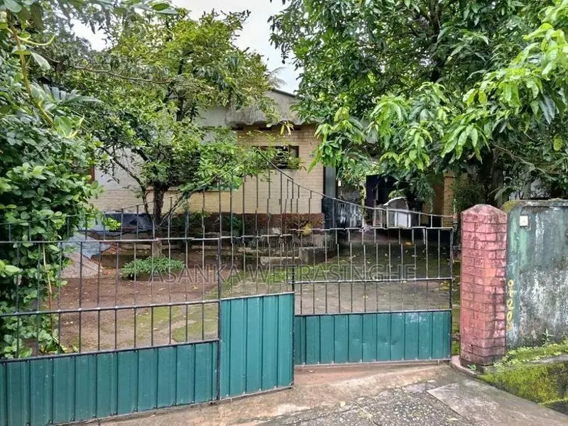 Land with House for Sale in Gothatuwa New Town