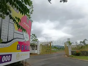 ඇහැලියගොඩින් පදිංචියට හොදම ඉඩමක්