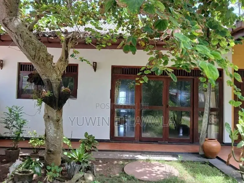 Beachfront Villa For Sale Induruwa In Bentota