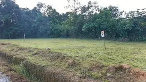 අපදාවලින් තොර සුපිරි ඉඩමක්