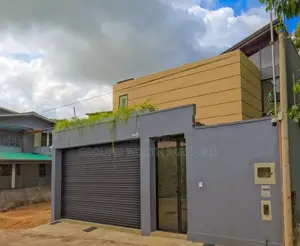 Luxury House For Sale In Battaramulla Lake Road
