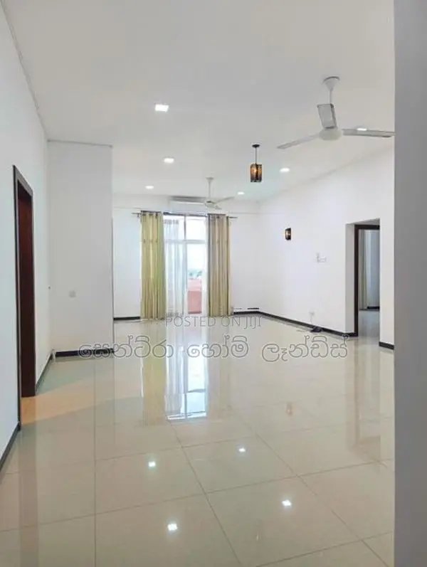 Luxury 3 Bedrooms Apartment for Sale in Mount Lavinia