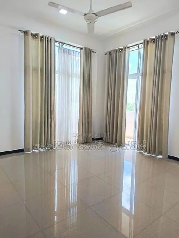 Luxury 3 Bedrooms Apartment for Sale in Mount Lavinia