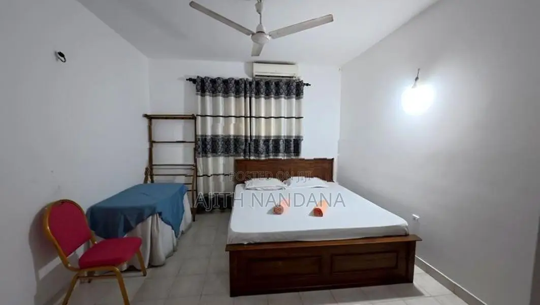 Maharagama Rooms/ Shehan's Hotel