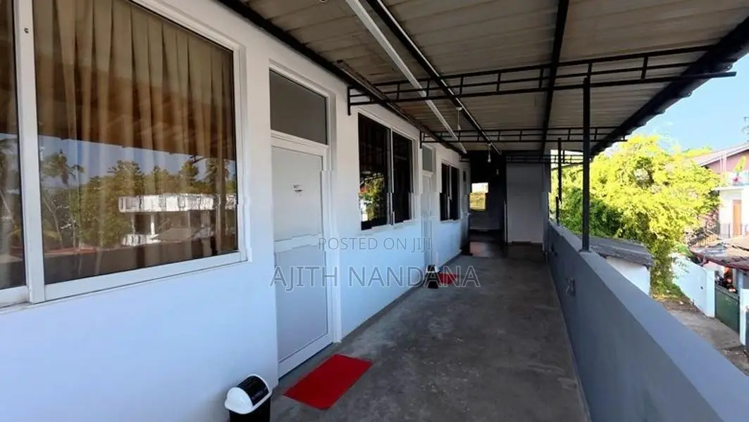 Maharagama Rooms/ Shehan's Hotel