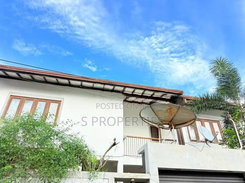 Modern house for sale in Dehiwela