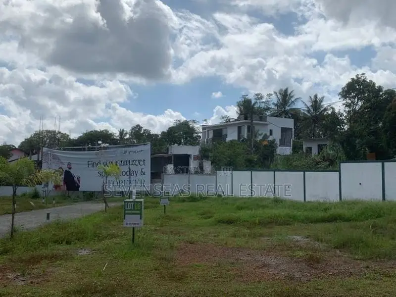 අතුගිරිය Land Sale