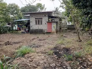 House with 40 P Land for Sale in Barandana, Mawathagama