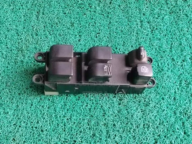 Nissan Sunny FB14 Door Master Switch