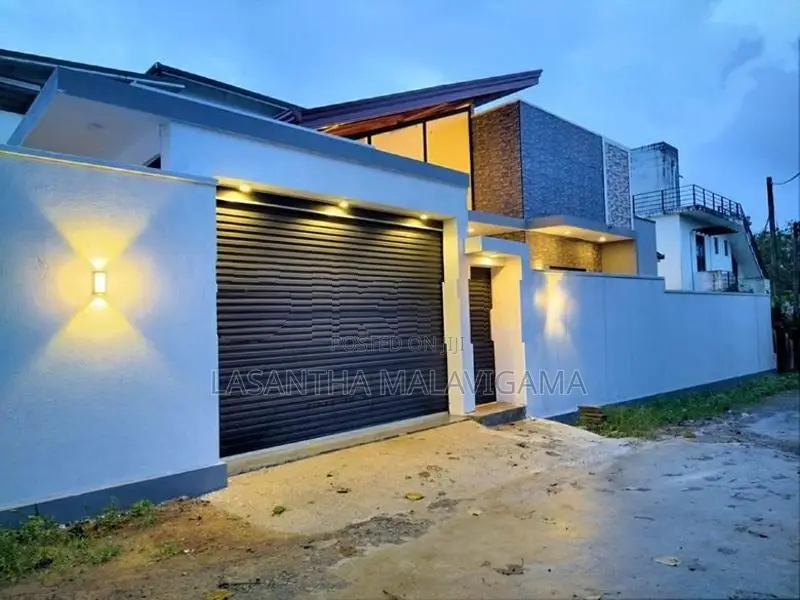 Brand New Single Storey House for sale in Athurugiriya Habarakada