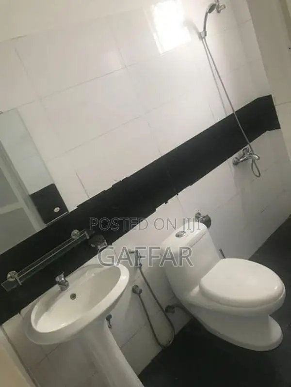 2 bedroom bathroom apartment
