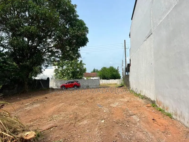 14 Perch Land for sale in Lake terrace Athurugiriya
