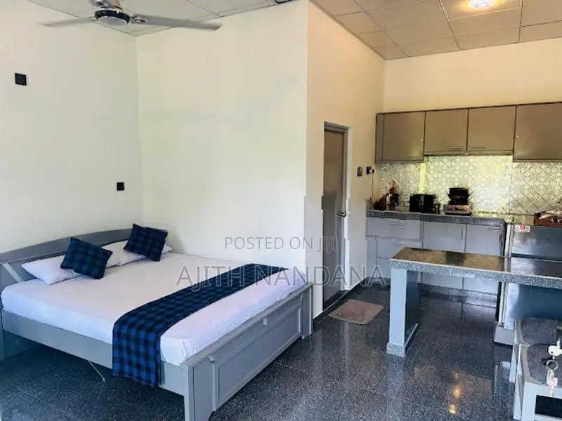 Nilaveli Holiday Bungalow